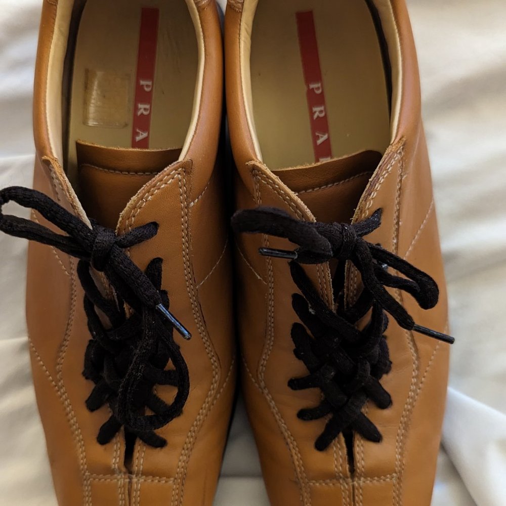 Prada Lace Up Leather Women's Walking Shoes/Sneakers Size 37, US size 7